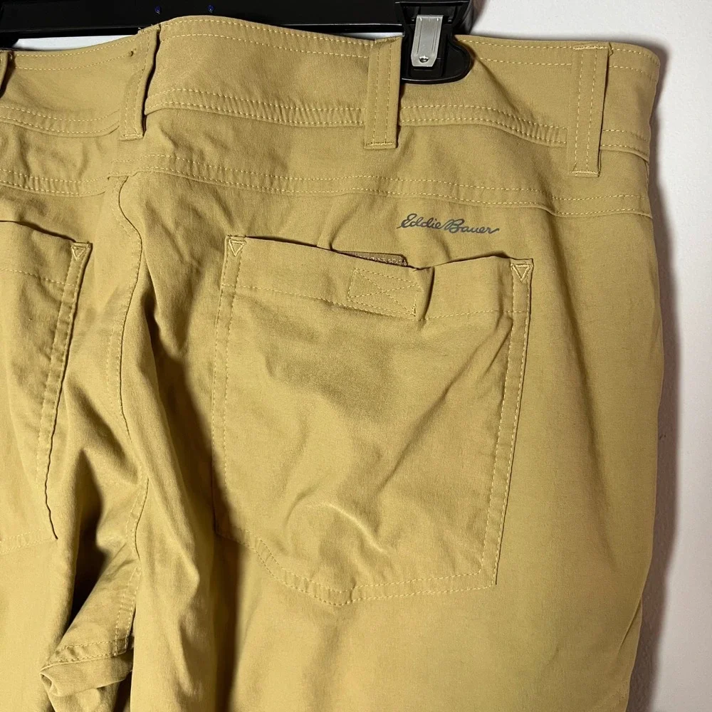 Eddie Bauer First Ascent Mens 38x30 Fleece Lined Guide Pants Tan‎ Hiking Gorp - Picture 4 of 9